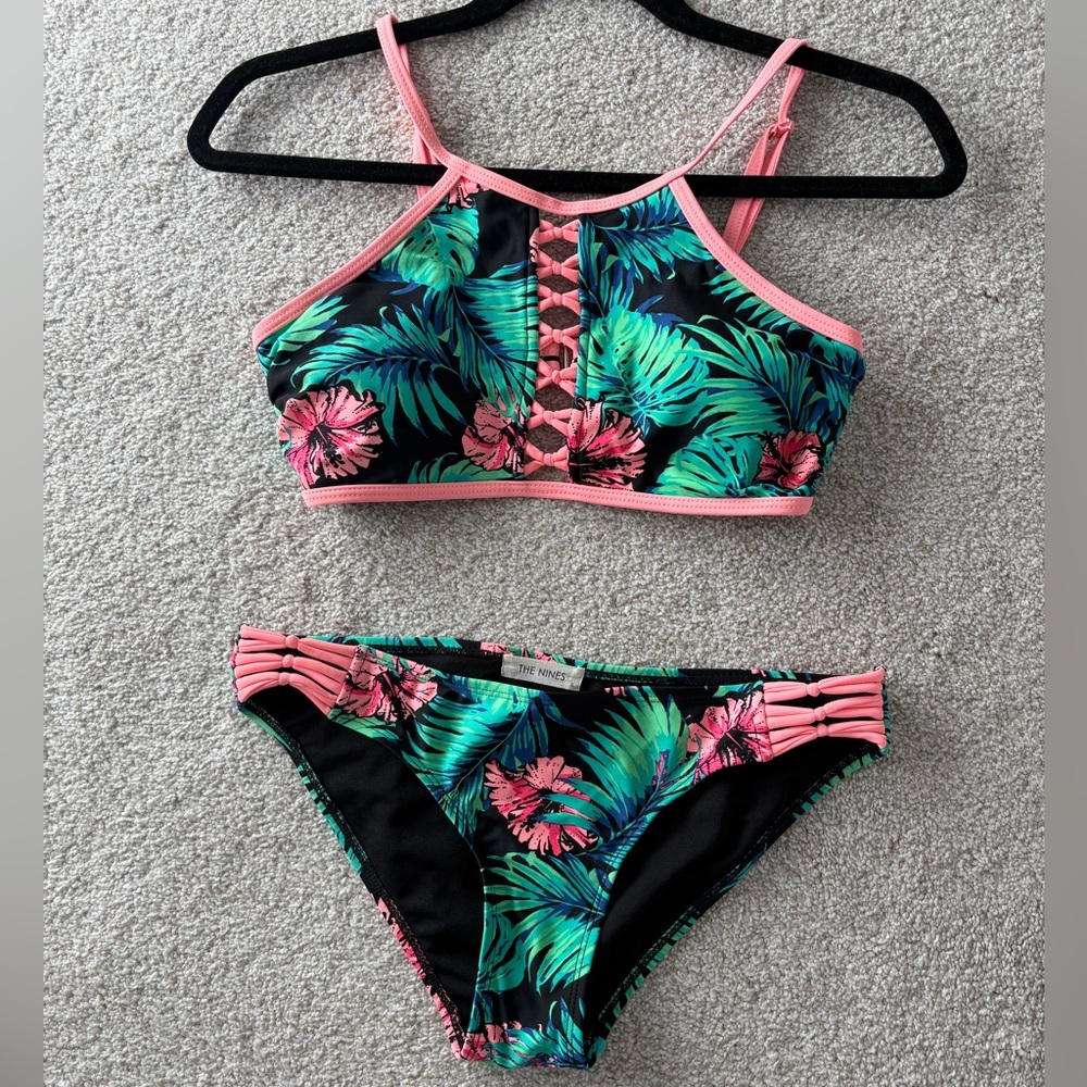 Tropical Floral Women's Bikini Set - Black and Pink